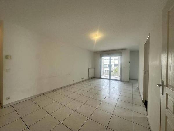 Appartement 3 pièces                                        - 38000 Grenoble Réf : 5345