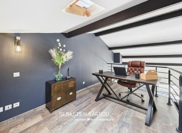 Appartement de type T4 de 99m2 à Porto-Vecchio