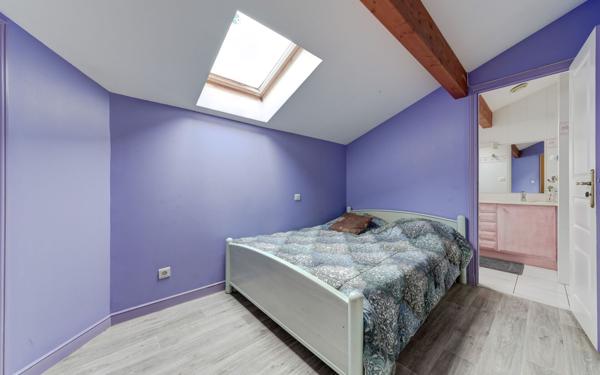 Maison à vendre    6 pièces • 197 m2 Genas