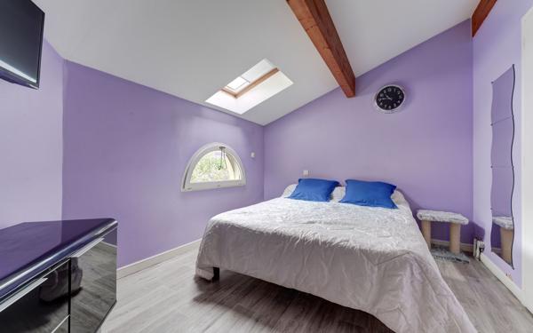 Maison à vendre    6 pièces • 197 m2 Genas