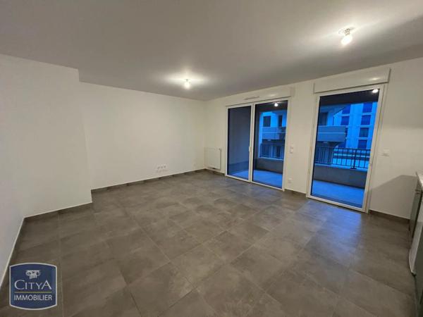 Appartement à louer 2 pièces 47.1m²