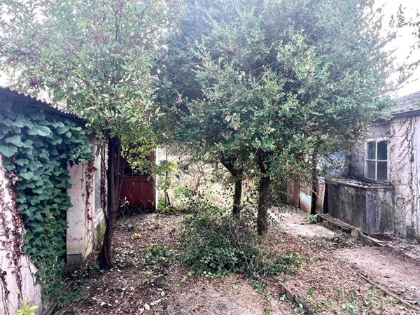 MAISON A RENOVER Vendôme centre