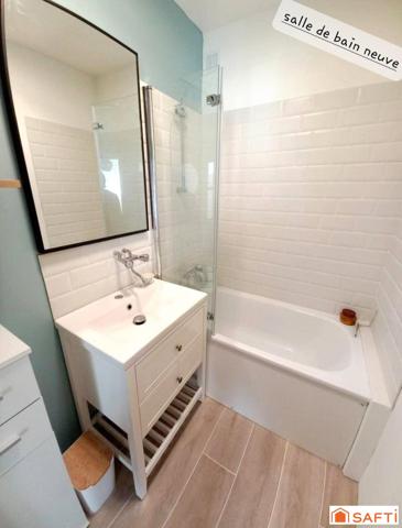 Appartement lumineux et spacieux au rez de chaussée sur- élevé , 77m2 petite copropriété tranquille