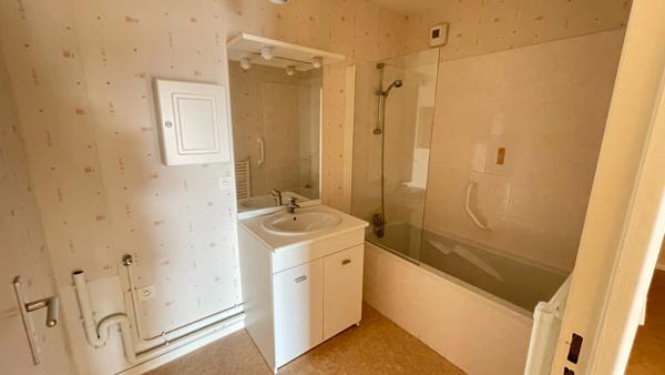 Appartement de 82 m² à vendre 3 pièces LOUDEAC CENTRE (22)