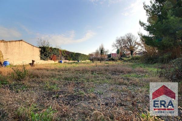 Terrain Vedene 469m² - Libre constructeur - Viabilisé 