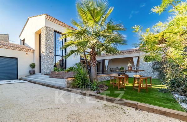 Ancienne grange viticole rénovée aux prestations exceptionnelles à 15mn des plages