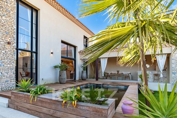 Ancienne grange viticole rénovée aux prestations exceptionnelles à 15mn des plages