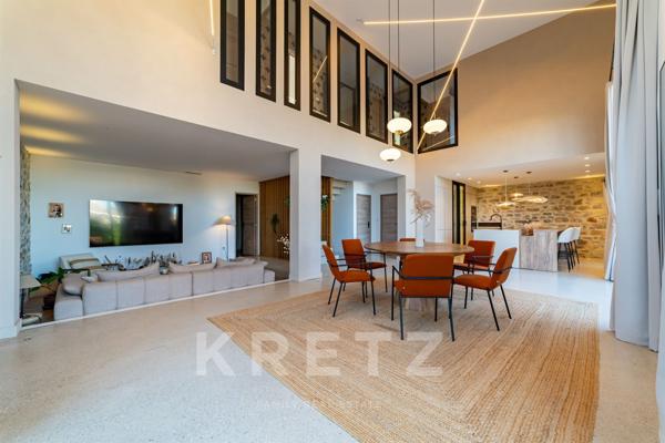 Ancienne grange viticole rénovée aux prestations exceptionnelles à 15mn des plages