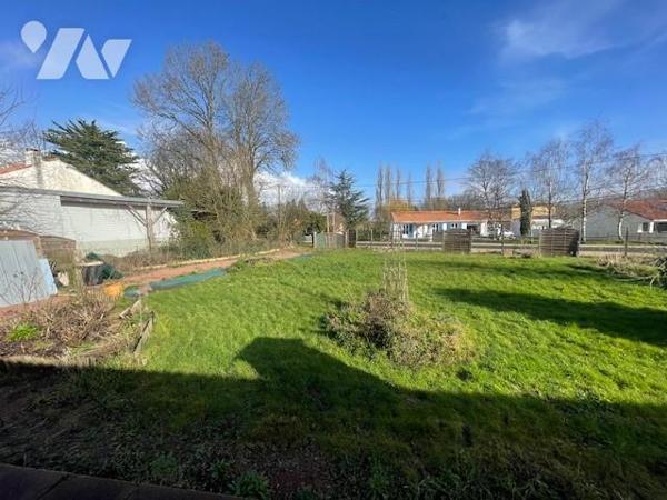 SAINT PHILBERT DE GRAND LIEU, maison de plain-pied avec jardin clos – Environnement en hameau