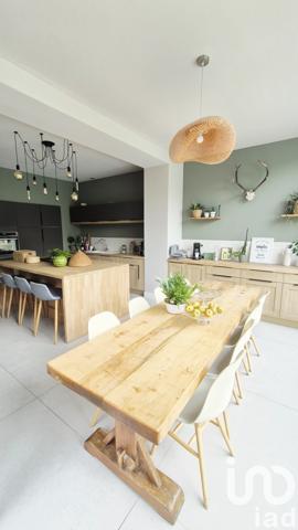 Maison à vendre 9 pièces 253 m² Raismes