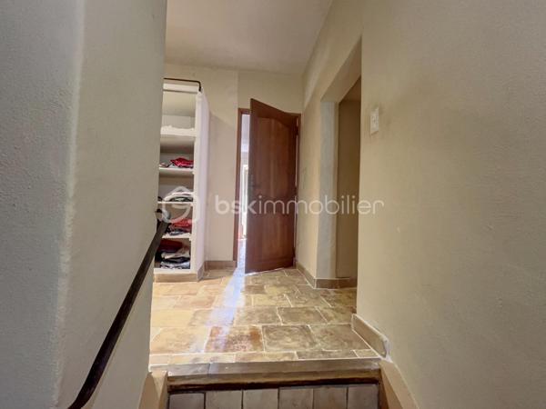 Maison de village de 180,81 m²