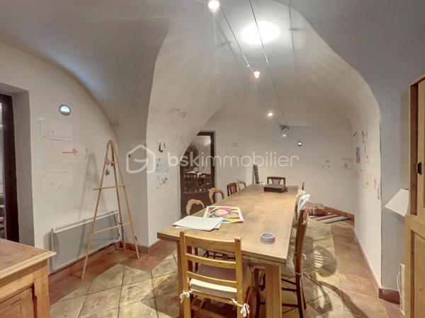 Maison de village de 180,81 m²