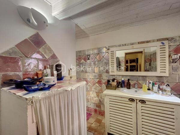 Maison de village de 180,81 m²