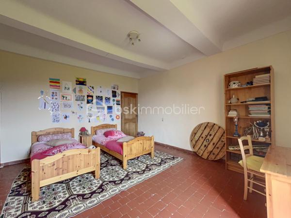 Maison de village de 180,81 m²