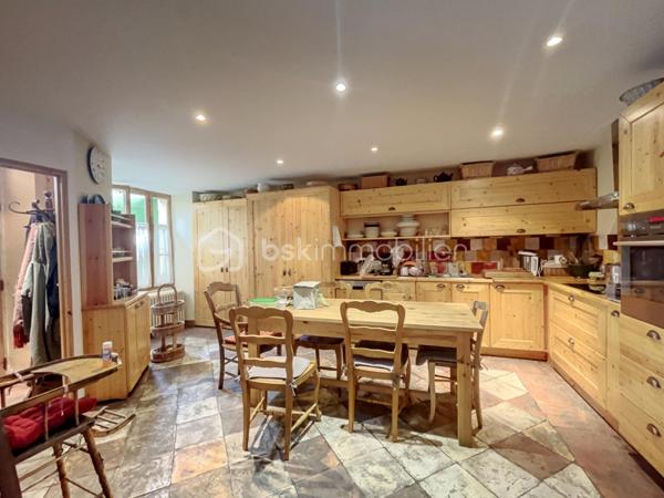 Maison de village de 180,81 m²