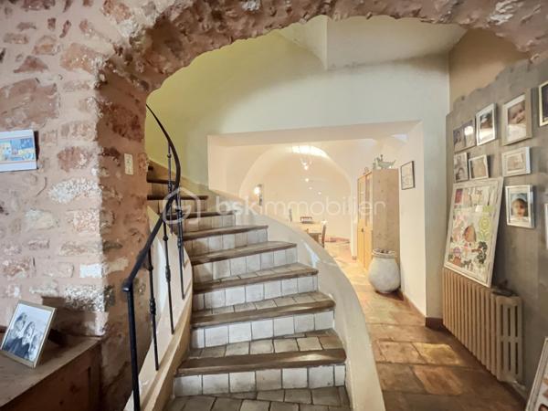 Maison de village de 180,81 m²