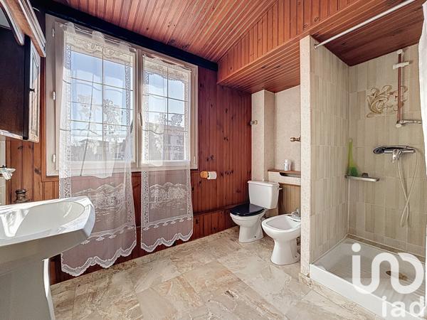 House for sale 8 rooms 180 m² Breuillet