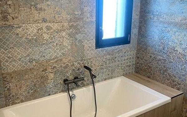 Maison à vendre    5 pièces •  Nîmes