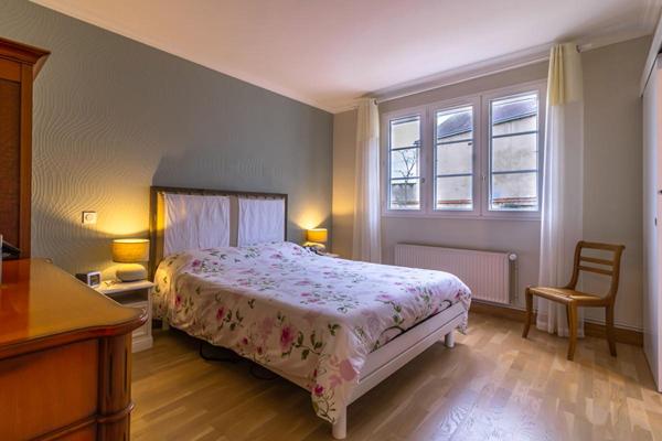 Maison Romorantin Lanthenay 8 pièce(s) 190 m2