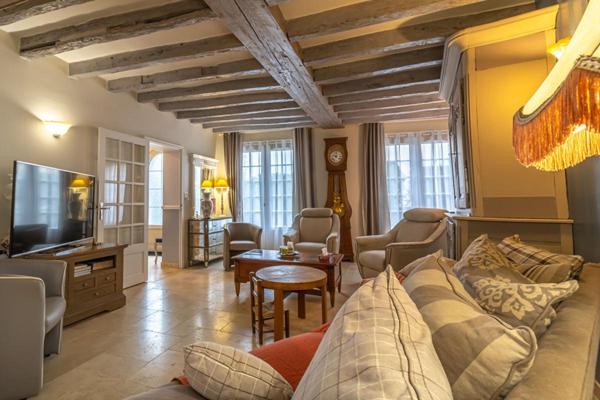 Maison Romorantin Lanthenay 8 pièce(s) 190 m2