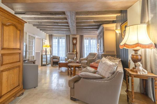 Maison Romorantin Lanthenay 8 pièce(s) 190 m2