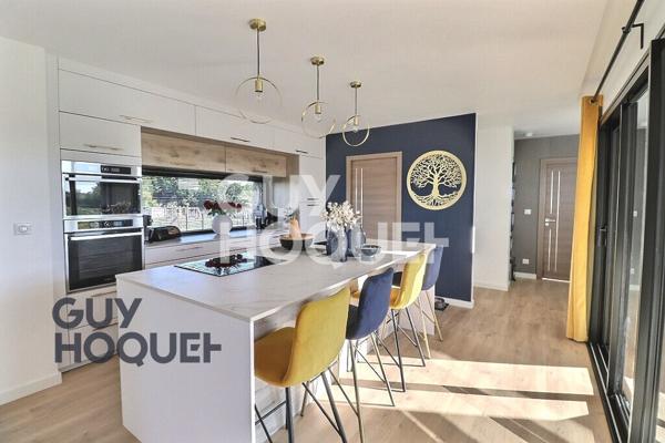 Superbe maison contemporaine de plain-pied.