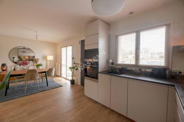 Maison Betton 7 pièce(s) proximité des commodités, 5 chambres, pas de vis-à-vis.