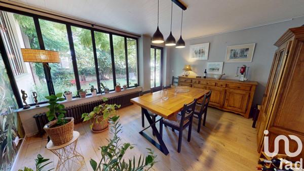 Maison à vendre 10 pièces 250 m² Vert-Saint-Denis