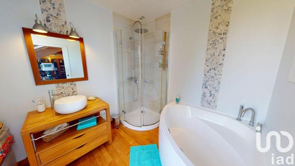 Maison à vendre 10 pièces 250 m² Vert-Saint-Denis