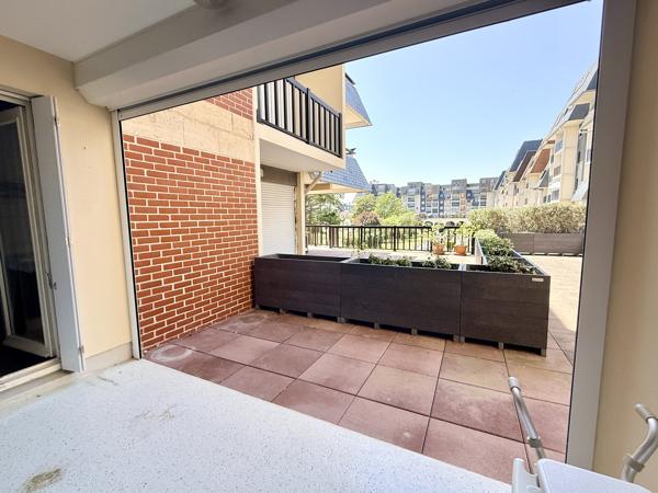 Cabourg - Spacieux 2 pièces avec terrasse vue mer