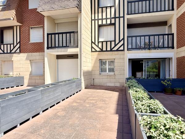 Cabourg - Spacieux 2 pièces avec terrasse vue mer