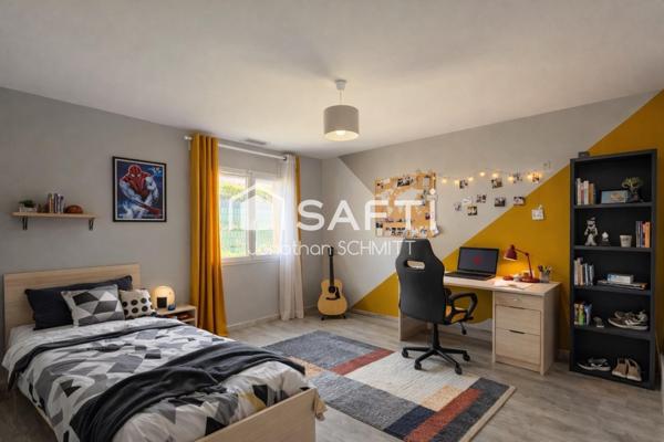 Villa 200 m² sur 1000 m², piscine, garage, solaire