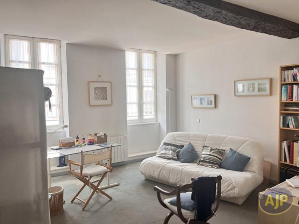 Location appartement Saintes : 740 € - AJP Immobilier Saintes