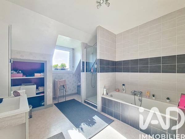 Maison à vendre 5 pièces 143 m² Plougonvelin