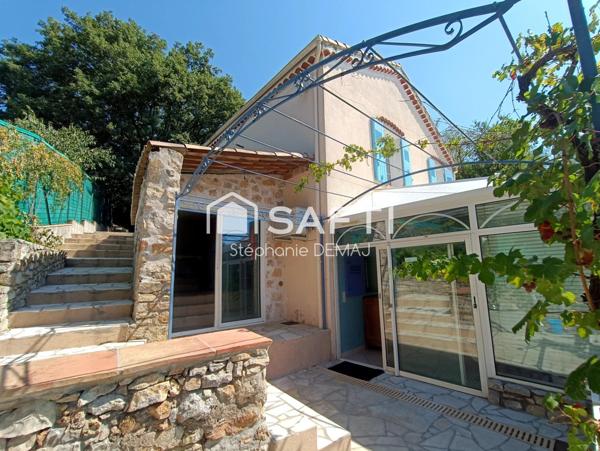 T 3 de 96 m² + studio 32 m², Piscine, Garage, cave