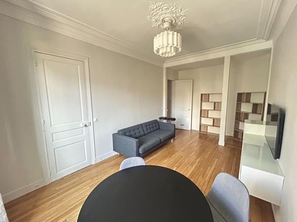 LOCATION 3 PIECES MEUBLÉ / 69m² / PARIS 11ème