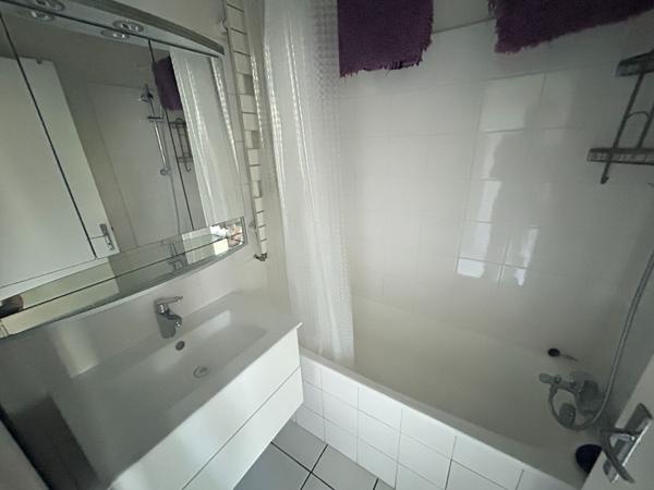 LOCATION 3 PIECES MEUBLÉ / 69m² / PARIS 11ème