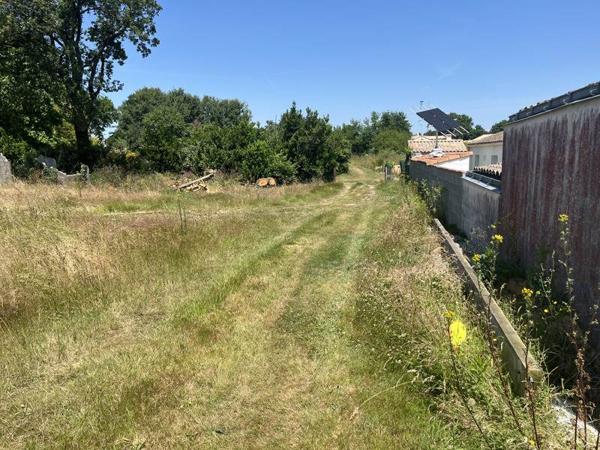 Terrain à vendre |  Le Poiré-sur-Vie |  550 m²