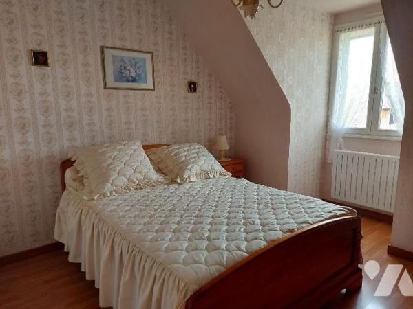 Dans  un environnement calme, sans vis-à-vis, à proximité immédiate de l'axe Rennes / Saint-Mal...