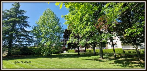 Appartement à vendre 5 pièces MACON CHARNAY (71) 100 m², 3ch, 2 SDB, balcon, calme