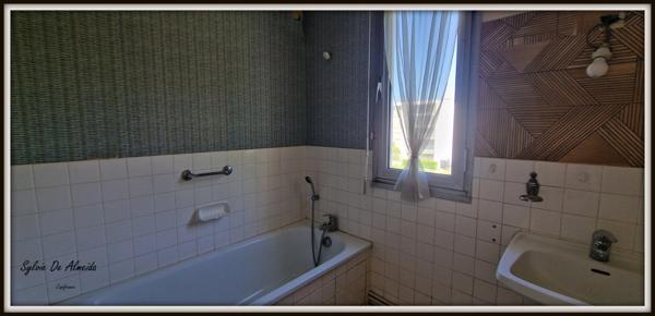 Appartement à vendre 5 pièces MACON CHARNAY (71) 100 m², 3ch, 2 SDB, balcon, calme