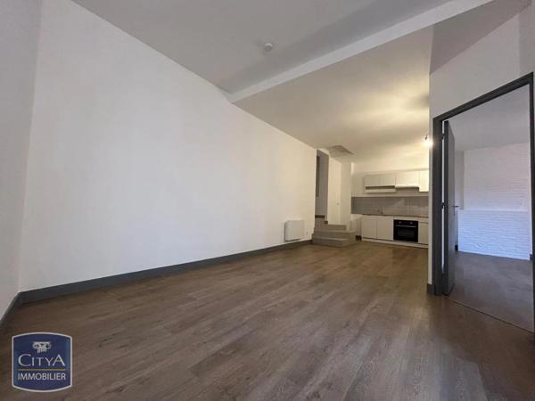 Appartement à louer 2 pièces 75m²