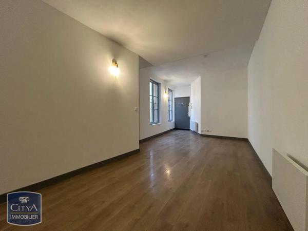Appartement à louer 2 pièces 75m²
