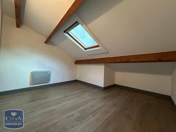 Appartement à louer 2 pièces 75m²