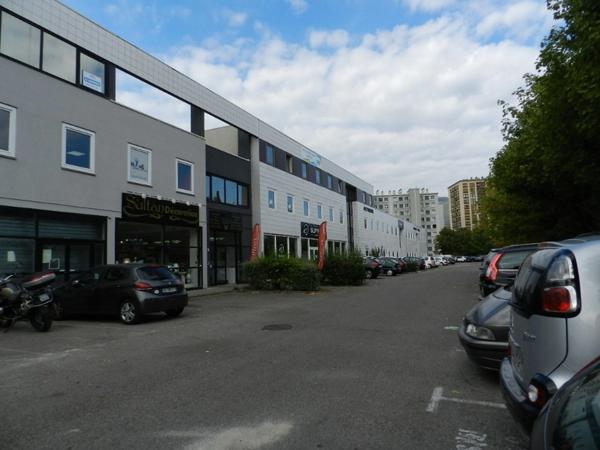 Dpt Isère (38), à louer GRENOBLE Bureau 127 M²