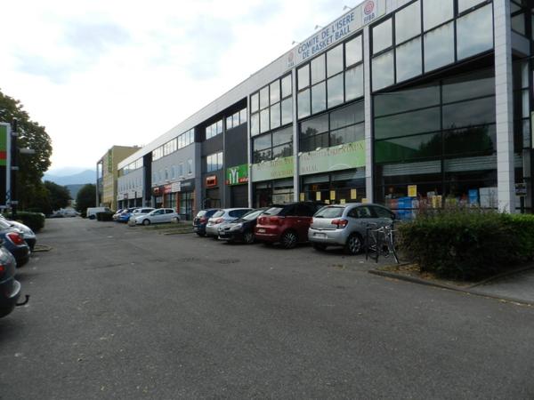 Dpt Isère (38), à louer GRENOBLE Bureau 127 M²