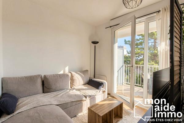 T1 bis récent avec balcon et parking en sous-sol