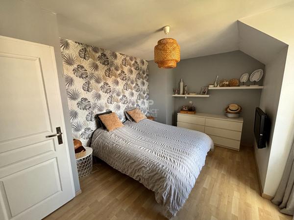 Maison Pontoise 7 pièce(s) 139.98 m2 €650 000 ** - Référence 11196