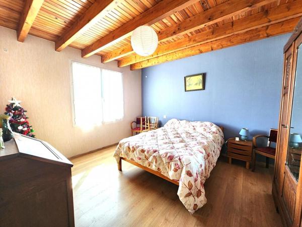 Maison 5 pièces 120 m2 - Dépendances - Garage