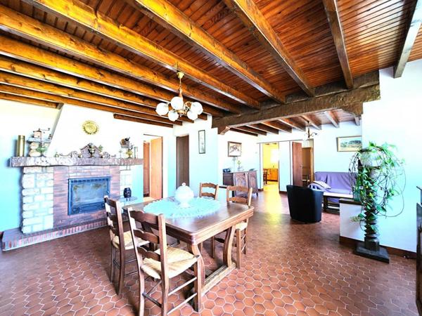 Maison 5 pièces 120 m2 - Dépendances - Garage